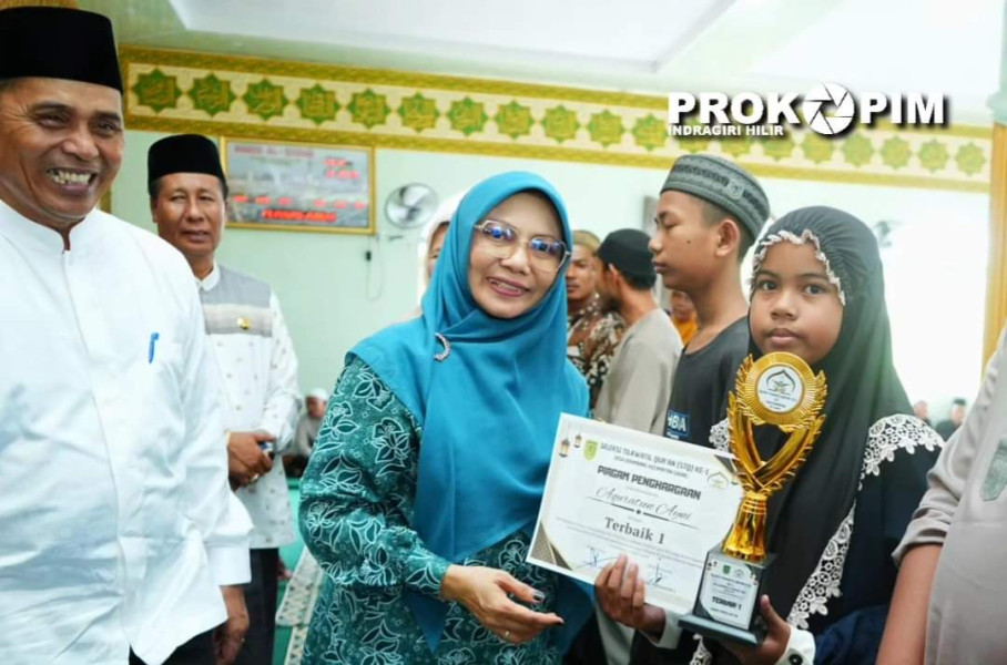 Pj.Bupati Herman Serahkan Bantuan Pembangunan