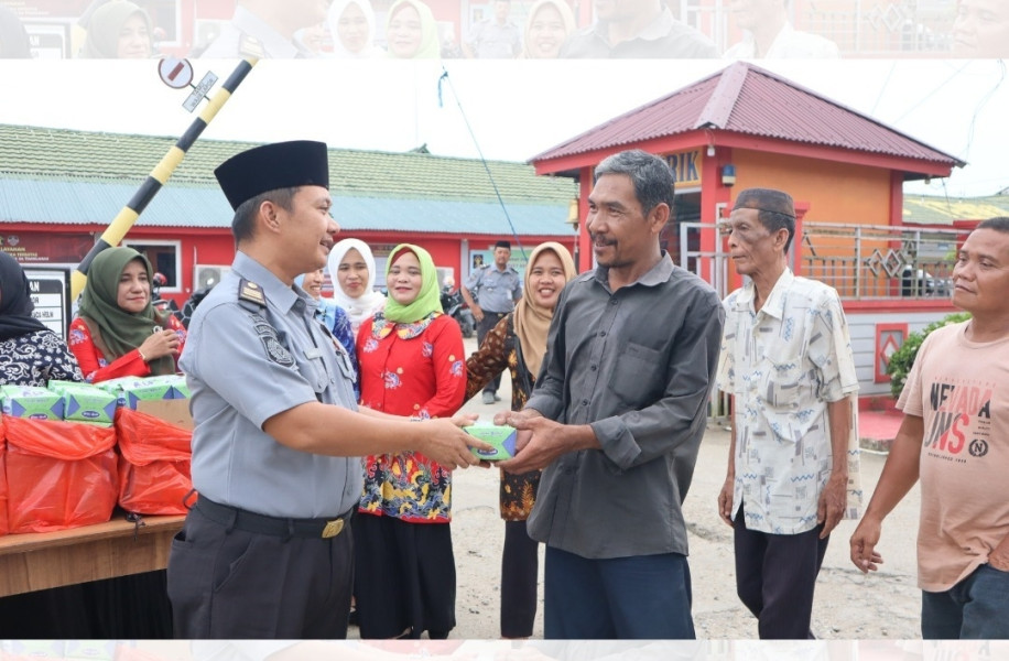 Kelas IIA Tembilahan Berbagi Takjil