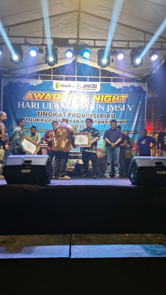 BRK Syariah Dinobatkan sebagai Perusahaan Peduli CSR Terbaik