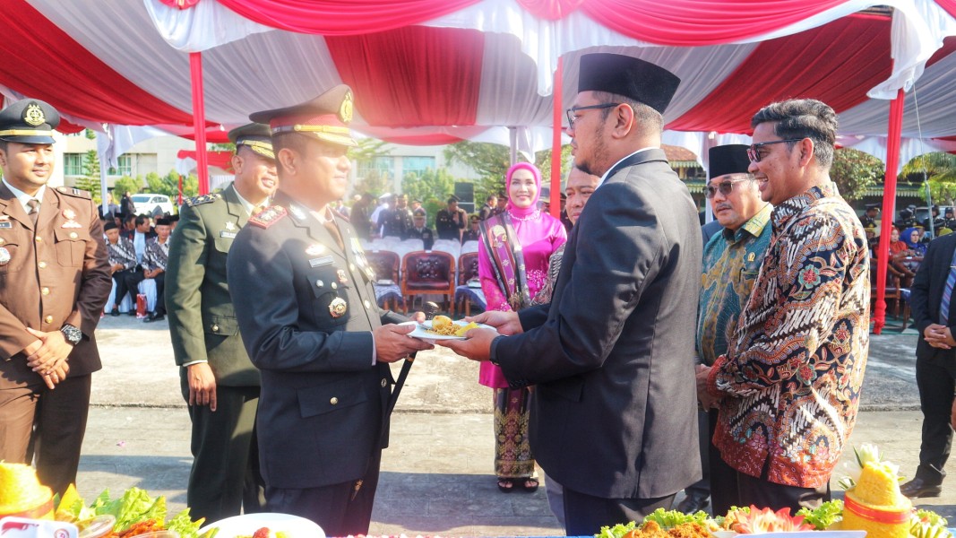 Ketua DPRD Inhil Sampaikan Harapan di HUT Bhayangkara