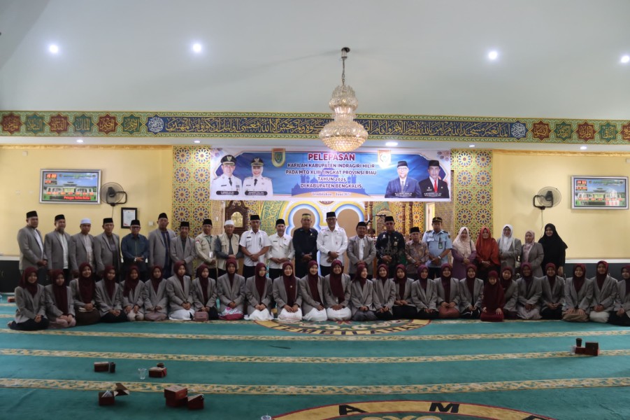 Sekda Inhil Lepas Kontingen MTQ ke-43 ke Provinsi Riau 
