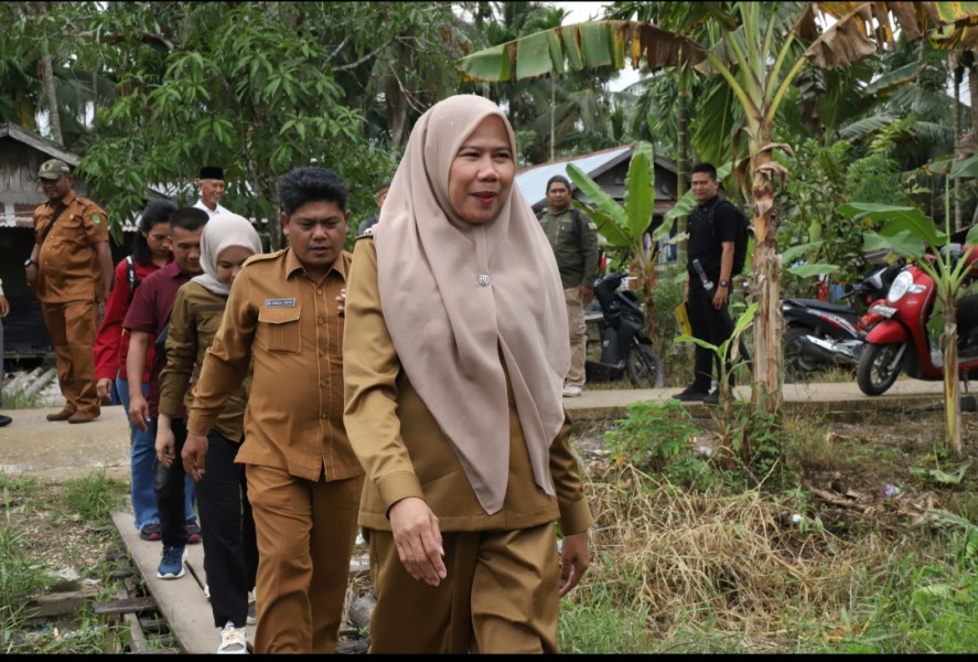 Membangun Desa, Wabup Yuliantini Kunker Ke Desa Kuala Sebatu