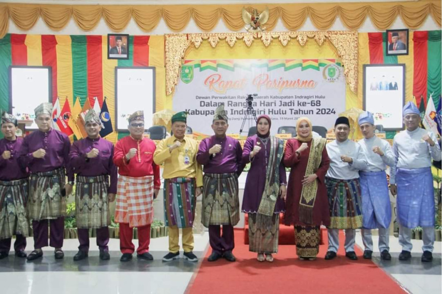 Sekretariat DPRD Inhil Dampingi Indra Yevi Rais Hadiri Rapat Paripurna DPRD Inhu