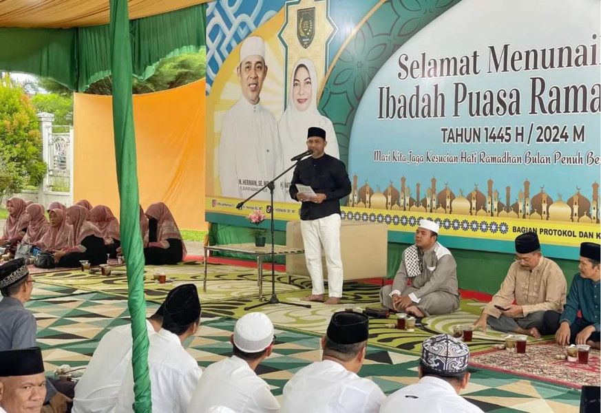 Hari Ke-19 Ramadhan Buka Puasa Bersama Pemkab Inhil di Kediaman Bupati