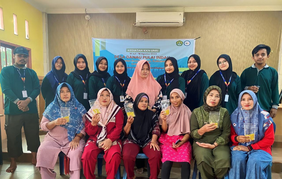 Tepat Sasaran, KKN UNRI Tumbuhkan Kreativitas UMKM Baru untuk Desa