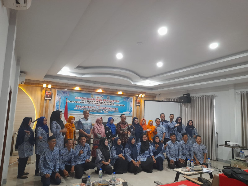 Kepala DP2KBP3A Kukuhkan DPC IPeKB Inhil