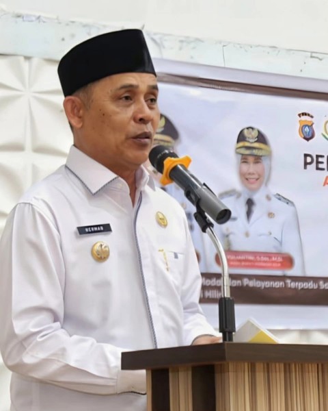 Bupati Herman Sampaikan Keprihatinan atas Kebakaran Pasar Sayur dan Ikan Asin, Pastikan Langkah Cepat untuk Pedagang Terdampak