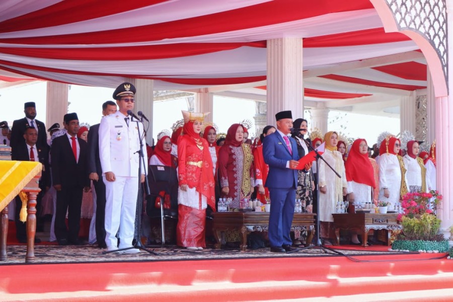 Dalam Memperingati HUT Ke 80 Kemerdekaan RI di Rokan Hilir Upacara Berlangsung Hikmat.