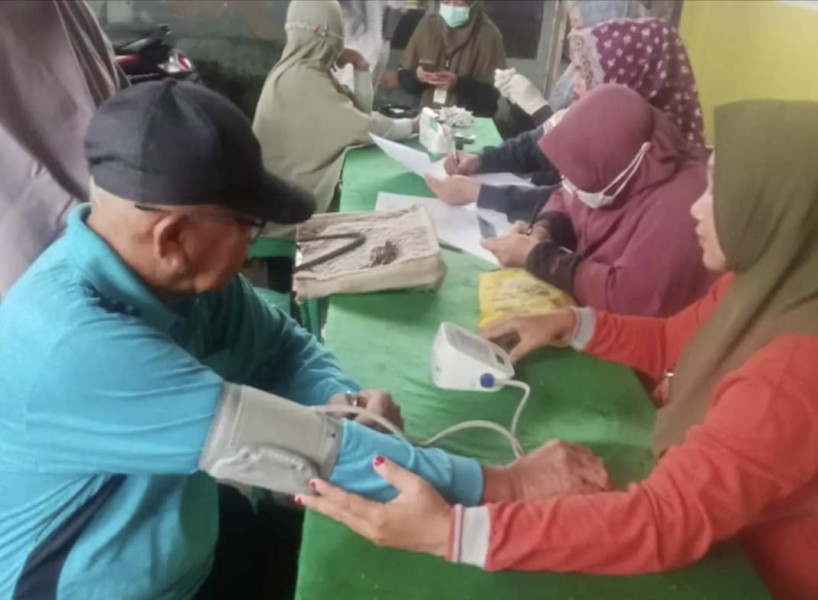 Tingkatkan Derajat Kesehatan Masyarakat Puskesmas Gajah Mada Gelar Edukasi dan Senam Prolanis