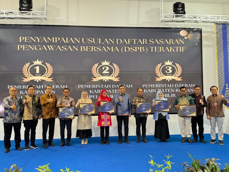 Rohil Kembali Raih Empat Penghargaan Evaluasi PKS Tripartit se-Riau