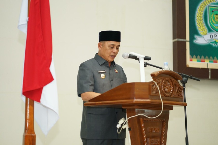 Bupati Inhil, H. Herman Sampaikan Pidato Pengantar LKPJ Tahun 2024 Pada Rapat Paripurna Ke-9