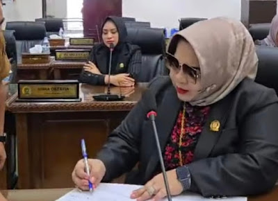 Maaf, Hanya Bercanda, Hj Darnawati Minta Maaf dan Klarifikasi Isu Bayar Media Hanya Candaan Group Internal