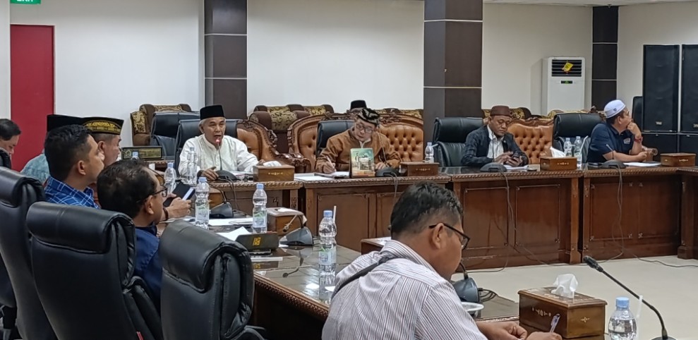 Sembako dan Puluhan juta uang Atasi Masalah Banjir di Lahang Hulu