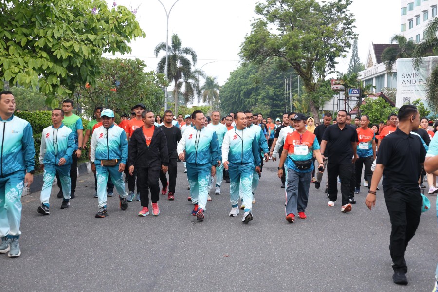 Kapolri Resmi Lepas Peserta Riau Bhayangkara Run 2025