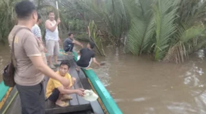 Pria di Enok Tewas Diterkam Buaya Saat Mandi