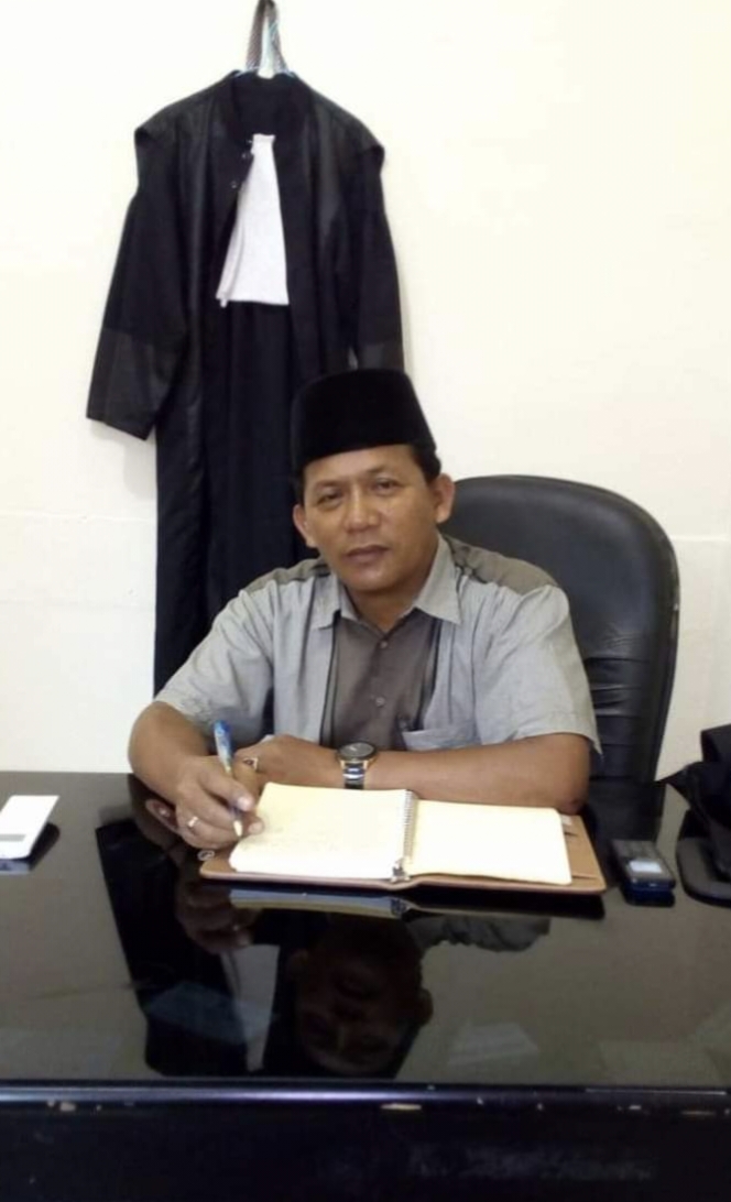 PELUANG DAN TANTANGAN PEMBERANTASAN KORUPSI DI SEKTOR PUBLIK