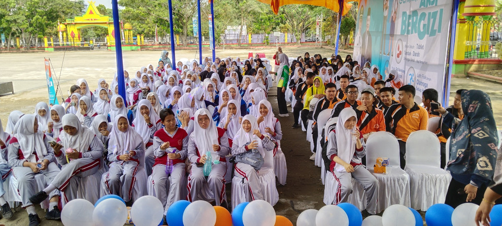 Puluhan siswa siswi Minum Tablet tambah Darah
