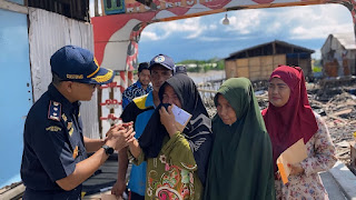 BC Tembilahan Berikan Bantuan Korban Longsor