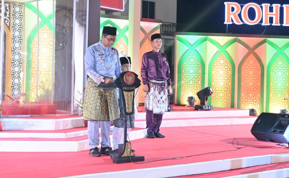 Wabup Jhony Charles Tekankan Peran Al-Qur’an bagi Masa Depan Daerah Dan Tutup MTQ ke-XX Rohil
