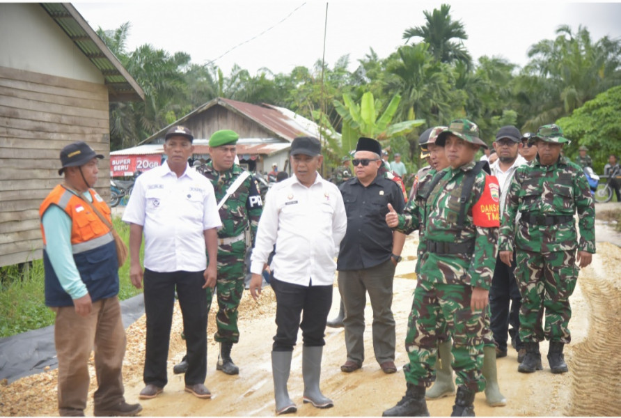 Pj Bupati Inhil Membuka Secara Resmi TMMD ke-123 di Desa Mumpa