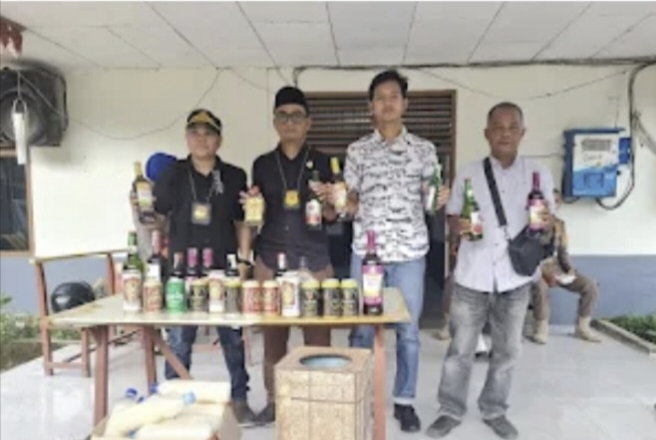 Satpol PP Melakukan  Razia Gabungan
