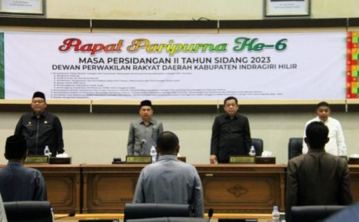 Rapat Paripurna dalam rangka penyampaian 6 rancangan peraturan daerah (Ranperda)