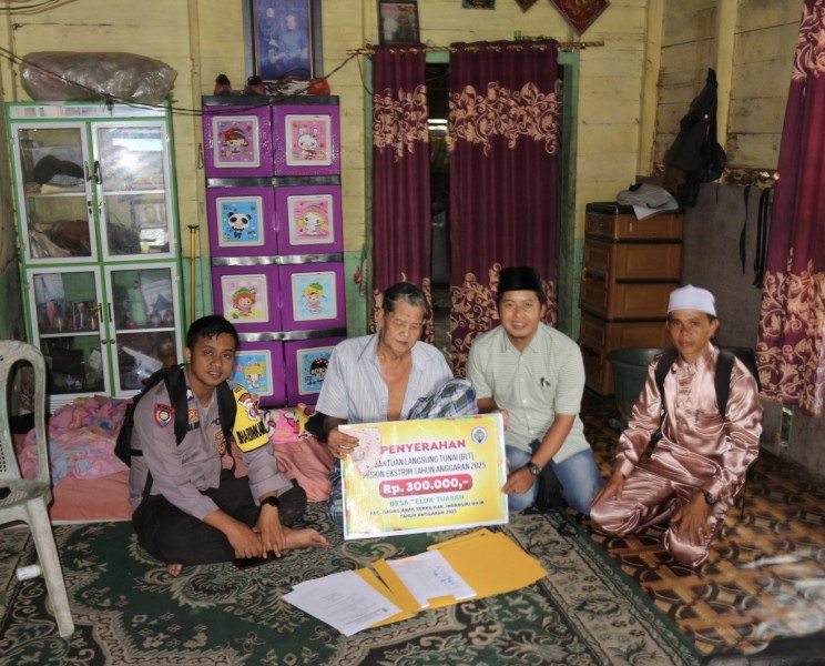 Pemerintah Desa Teluk Tuasan Salurkan BLT Tahap I